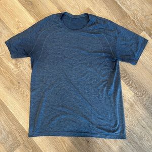 Lululemon Men’s T-Shirt